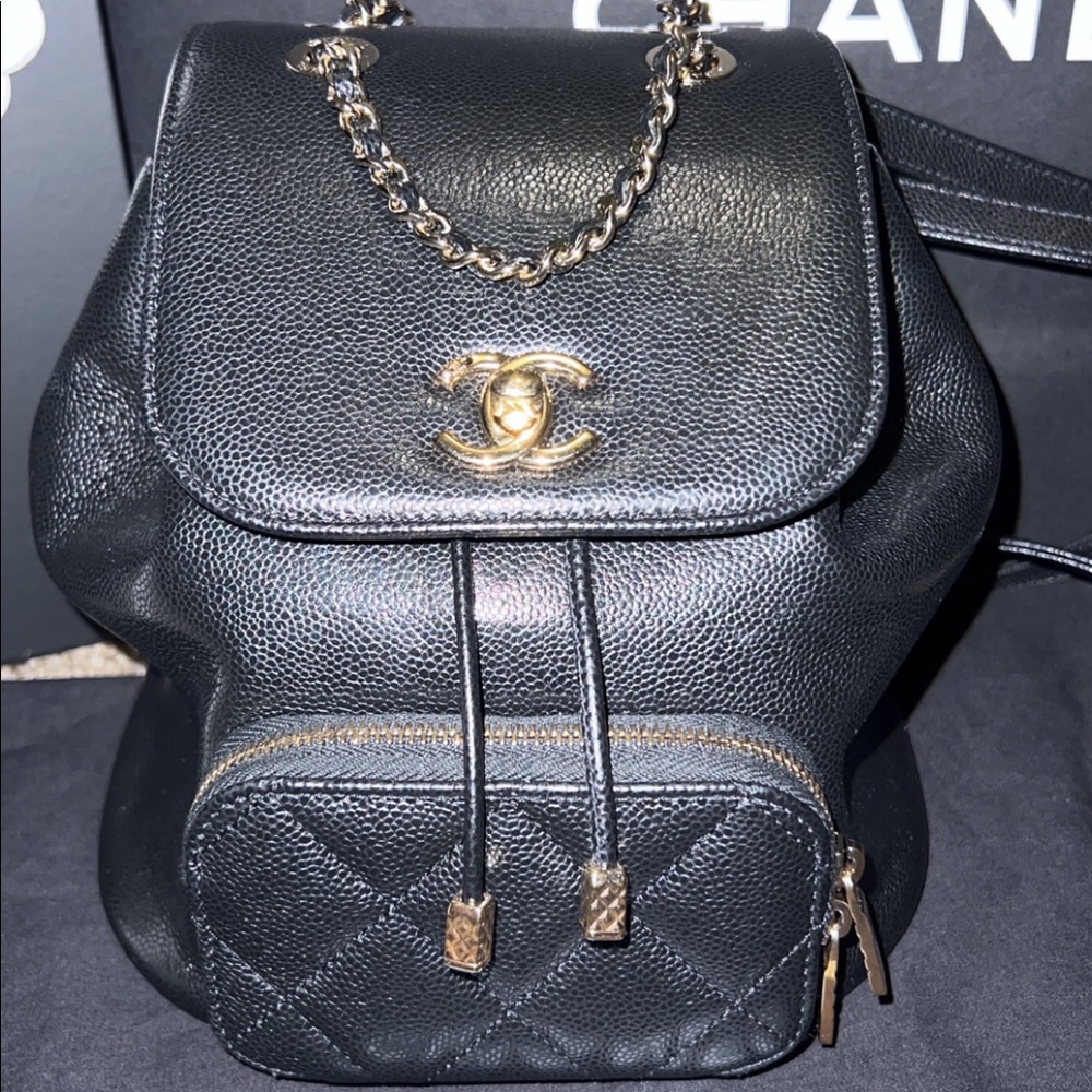 2022 Chanel Small Graine Quilted Business Affinity Backpack Black Light Gold CC - Picture 6 of 17
